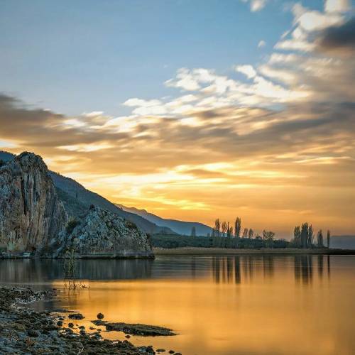تو دوتا چشات آهنربان لامصبا غیر تو دیگه چیزی نمیخوام من از خدا